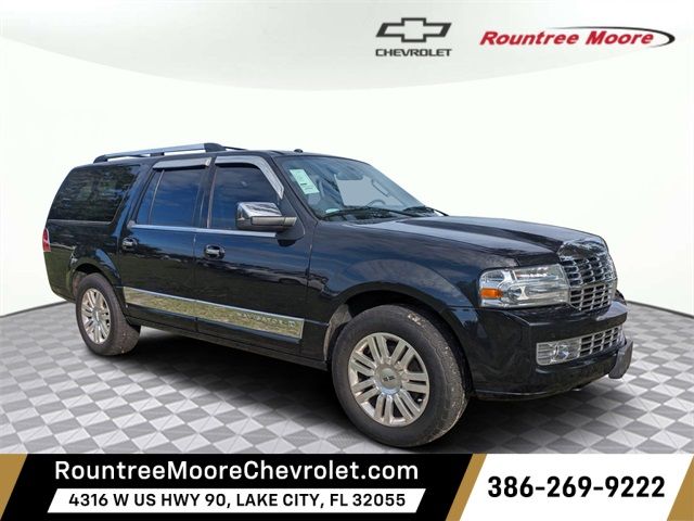 2014 Lincoln Navigator L Base