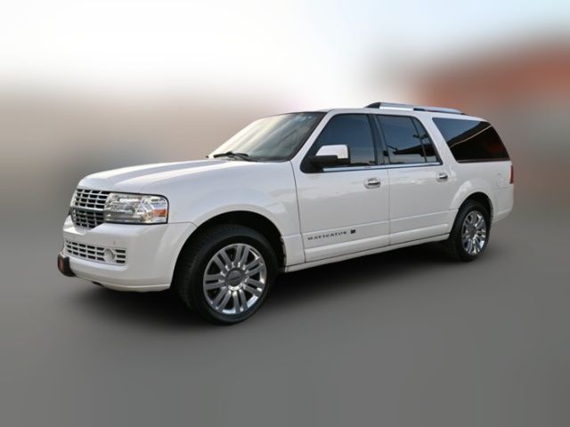 2014 Lincoln Navigator L Base