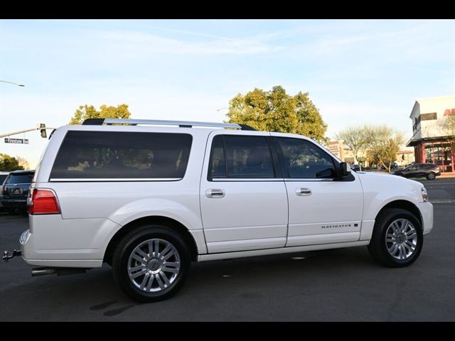 2014 Lincoln Navigator L Base