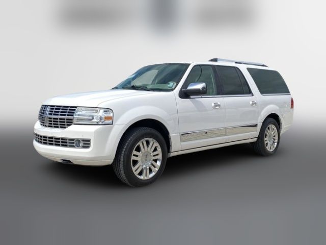 2014 Lincoln Navigator L Base