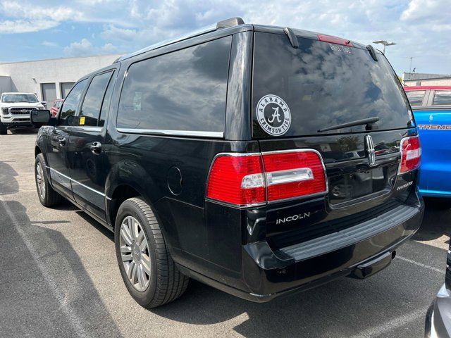 2014 Lincoln Navigator L Base