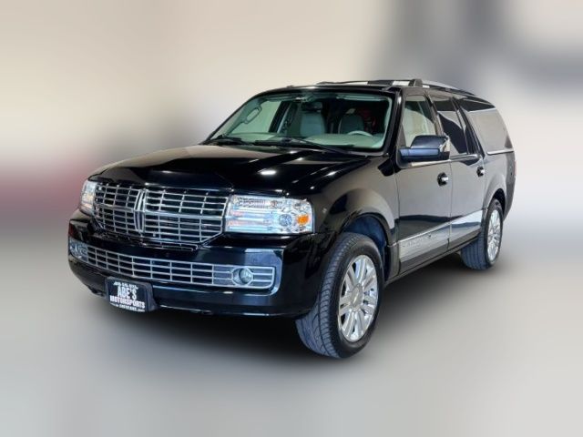 2014 Lincoln Navigator L Base