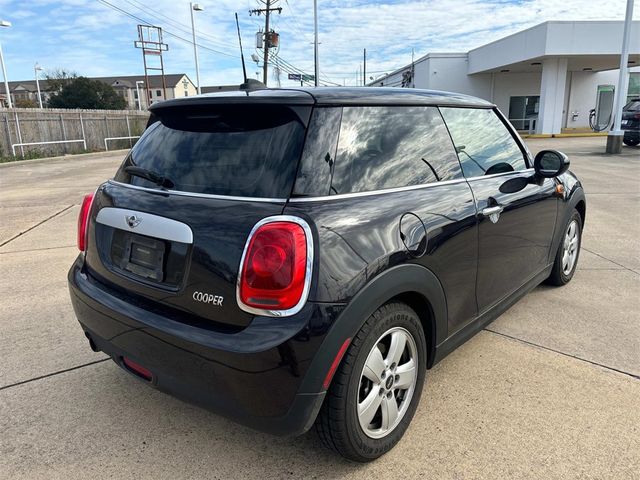 2014 MINI Cooper Hardtop Base