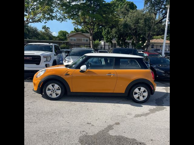 2014 MINI Cooper Hardtop Base