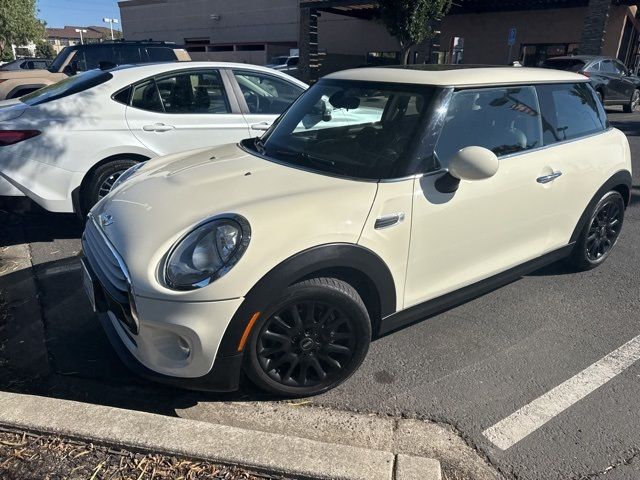 2014 MINI Cooper Hardtop Base