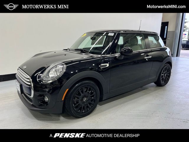 2014 MINI Cooper Hardtop Base