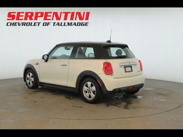 2014 MINI Cooper Hardtop Base