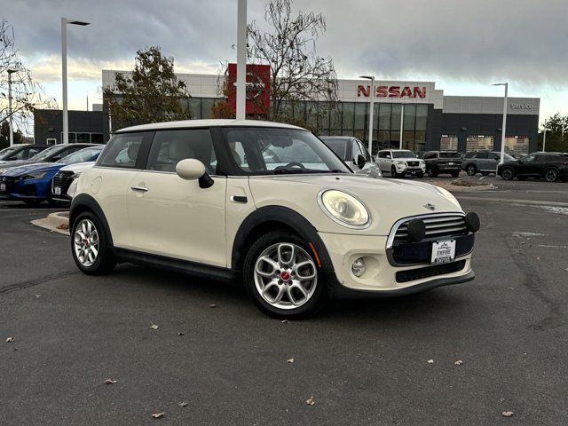 2014 MINI Cooper Hardtop Base