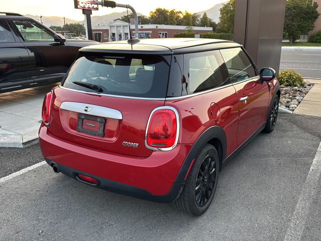 2014 MINI Cooper Hardtop Base