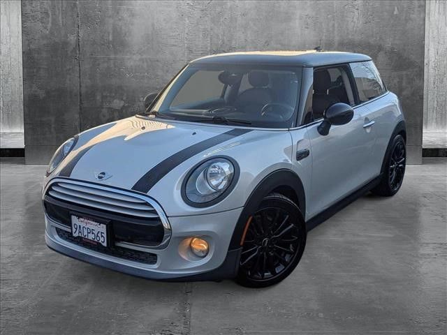 2014 MINI Cooper Hardtop Base