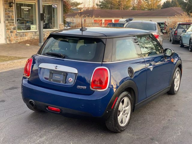 2014 MINI Cooper Hardtop Base