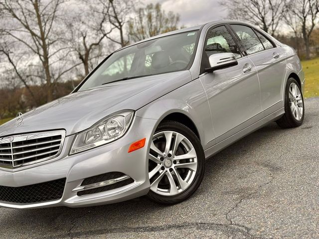 2014 Mercedes-Benz C-Class 300 Luxury