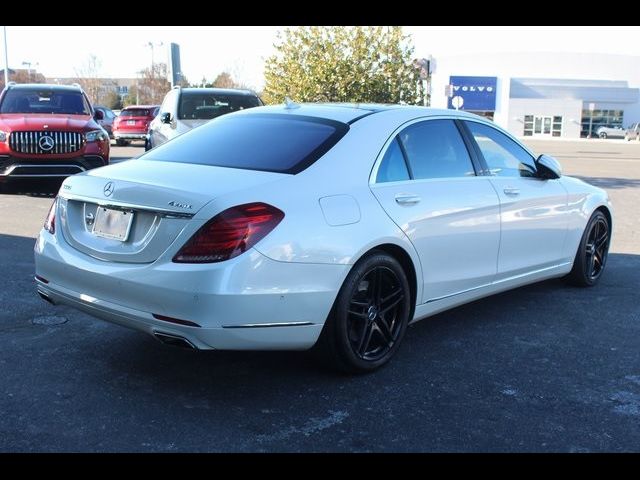 2014 Mercedes-Benz S-Class 550