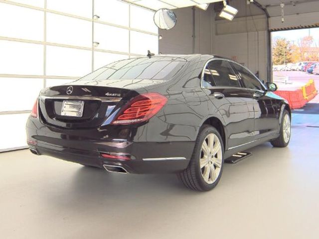 2014 Mercedes-Benz S-Class 550