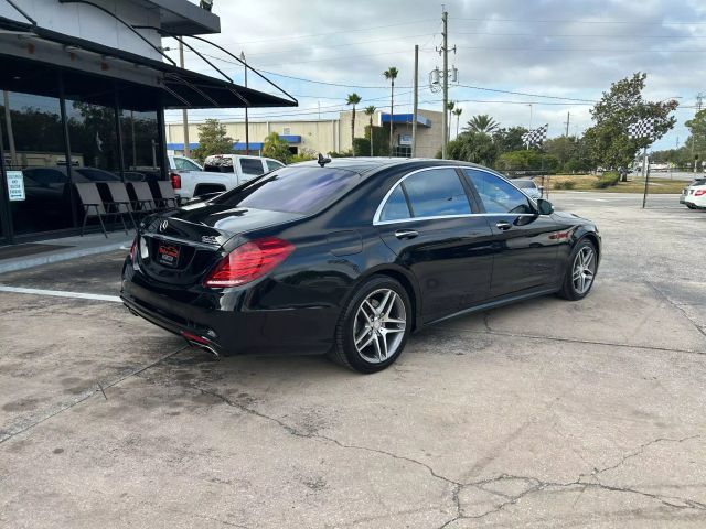 2014 Mercedes-Benz S-Class 550