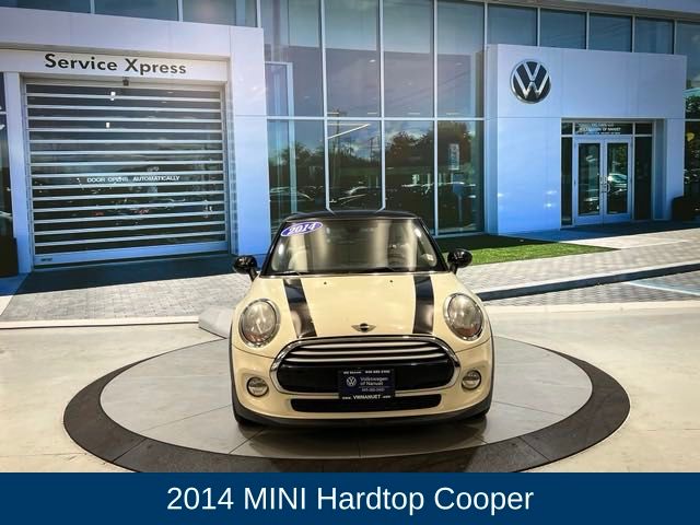 2014 MINI Cooper Hardtop Base