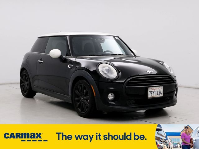 2014 MINI Cooper Hardtop Base