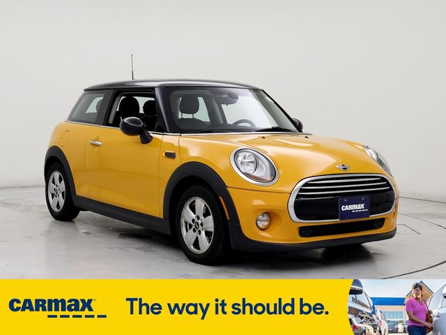 2014 MINI Cooper Hardtop Base