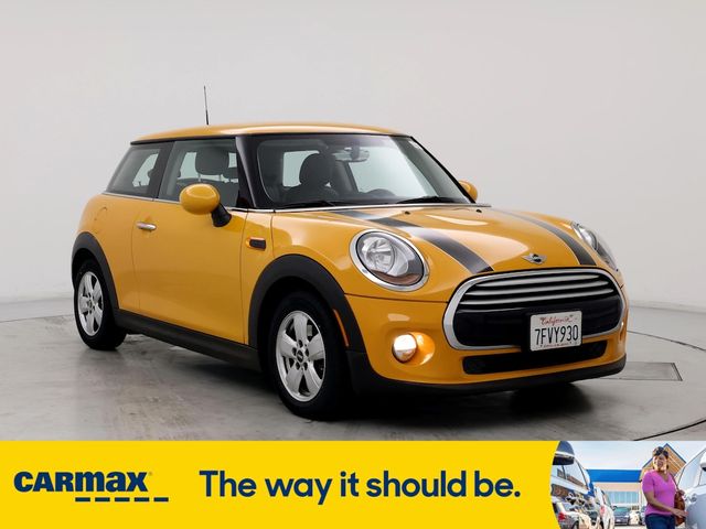 2014 MINI Cooper Hardtop Base