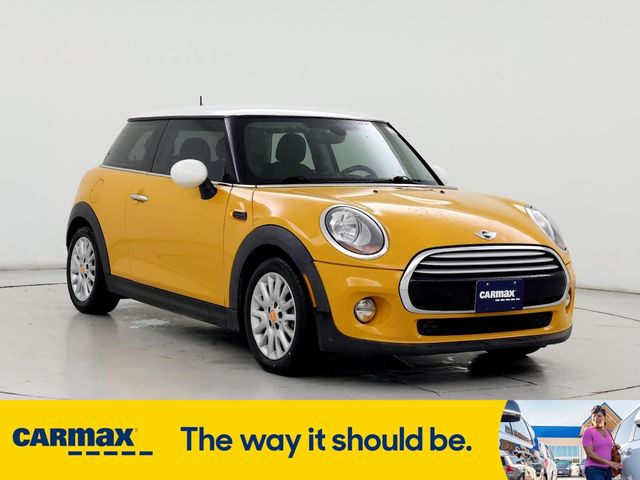 2014 MINI Cooper Hardtop Base