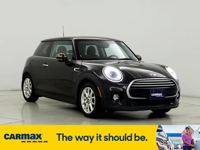 2014 MINI Cooper Hardtop Base