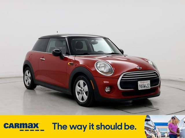 2014 MINI Cooper Hardtop Base