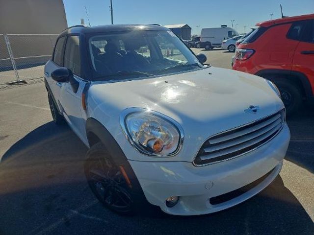 2014 MINI Cooper Countryman Base