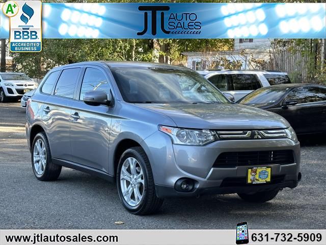 2014 Mitsubishi Outlander SE