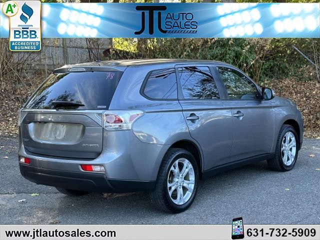 2014 Mitsubishi Outlander SE