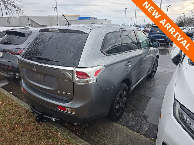 2014 Mitsubishi Outlander ES