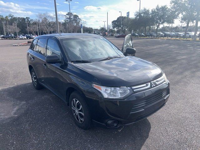 2014 Mitsubishi Outlander ES