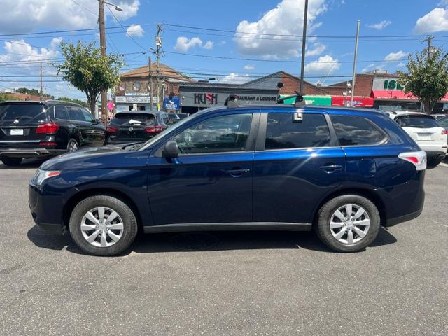 2014 Mitsubishi Outlander ES