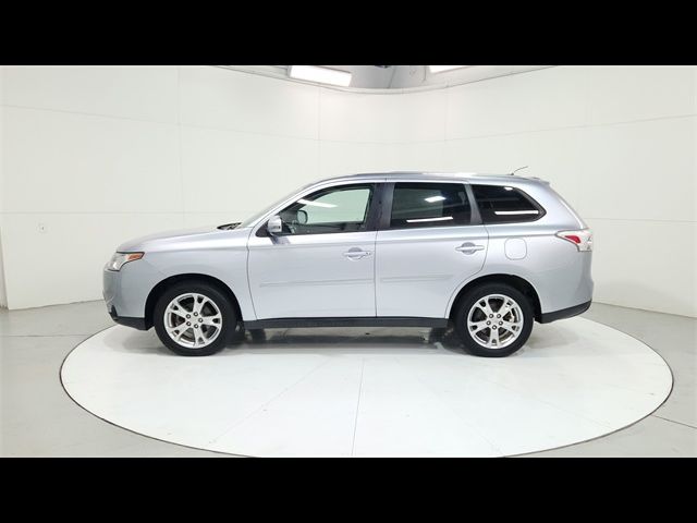 2014 Mitsubishi Outlander SE
