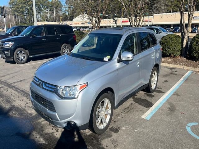 2014 Mitsubishi Outlander SE