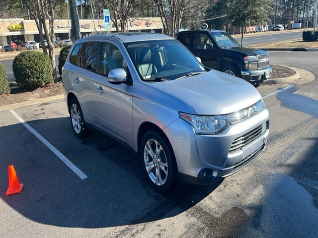 2014 Mitsubishi Outlander SE