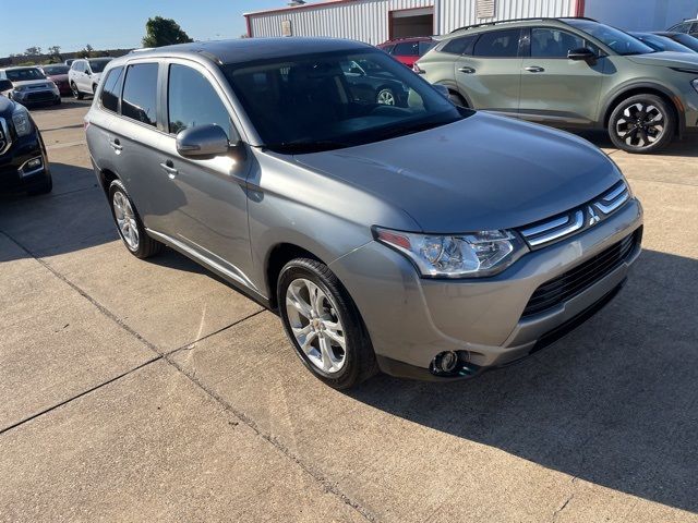 2014 Mitsubishi Outlander SE