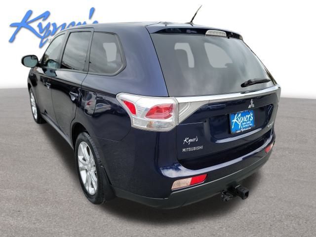 2014 Mitsubishi Outlander SE