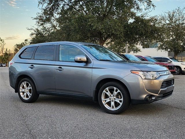 2014 Mitsubishi Outlander SE