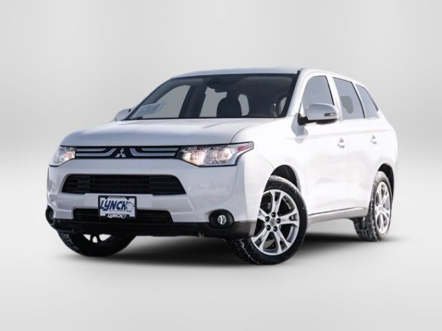 2014 Mitsubishi Outlander SE