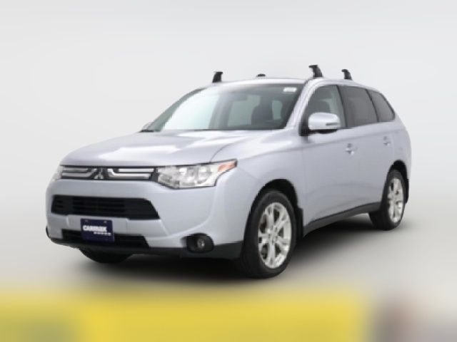2014 Mitsubishi Outlander SE