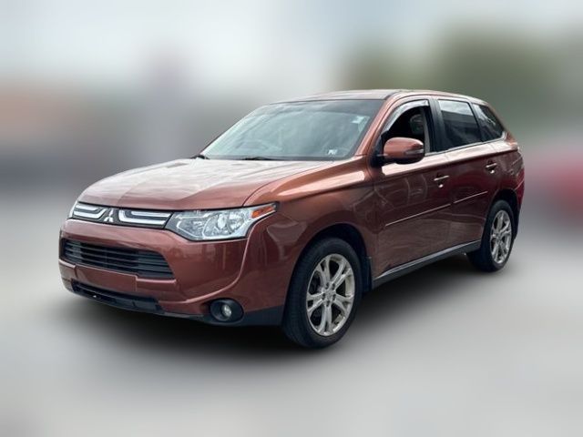 2014 Mitsubishi Outlander SE