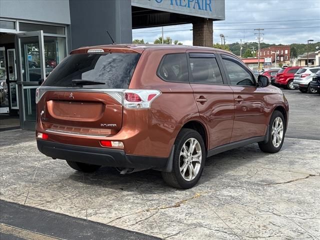 2014 Mitsubishi Outlander SE