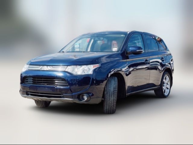 2014 Mitsubishi Outlander SE