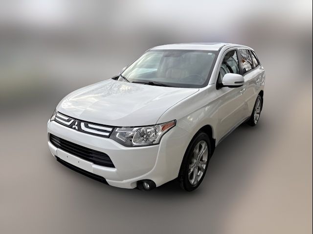 2014 Mitsubishi Outlander SE