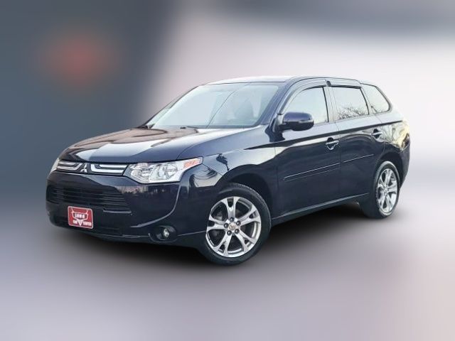 2014 Mitsubishi Outlander SE