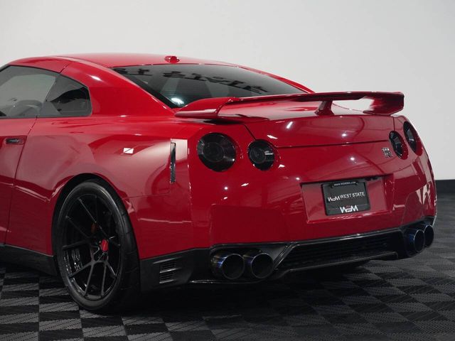 2014 Nissan GT-R Premium