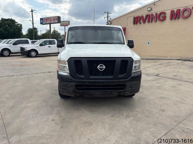 2014 Nissan NV SV