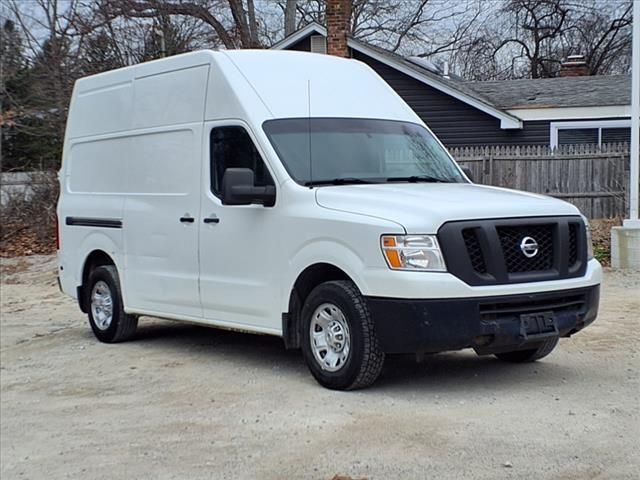 2014 Nissan NV SV