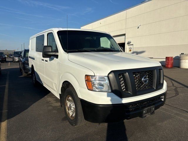 2014 Nissan NV SV