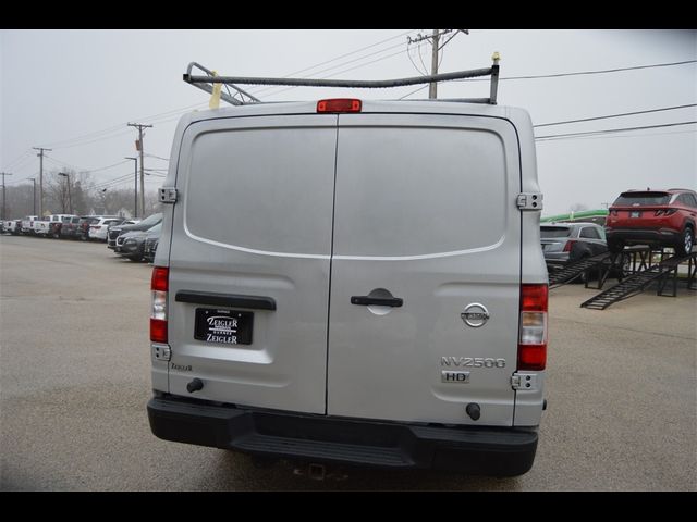 2014 Nissan NV SV